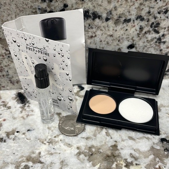 🍄6/$26 Mac prep and prime, mini + foundation/studio fix powder, purse size NWT - Picture 1 of 3